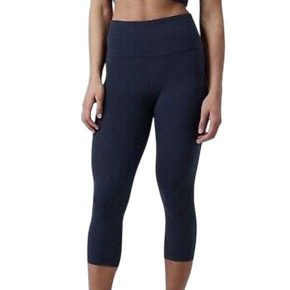 Athleta Ultra High Rise Elation Capri Navy Leggings Women's Size XS New With Tag - Picture 1 of 12